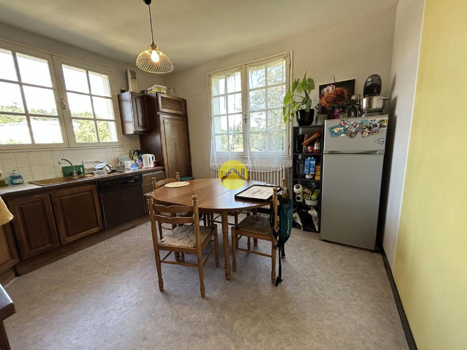 PAVILLON SUR SOUS-SOL AMENAGE