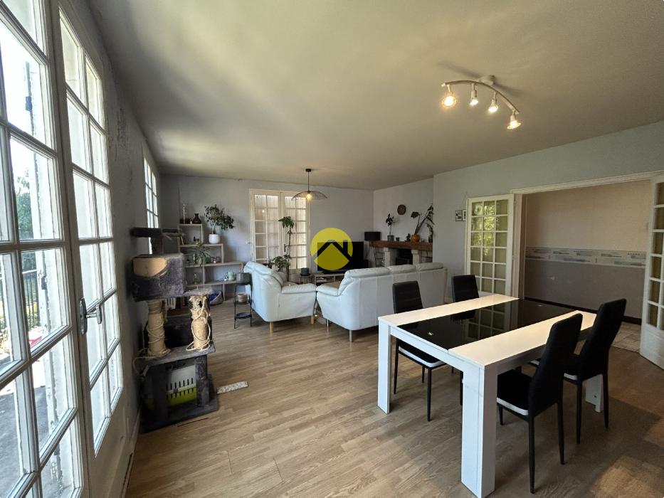 PAVILLON SUR SOUS-SOL AMENAGE