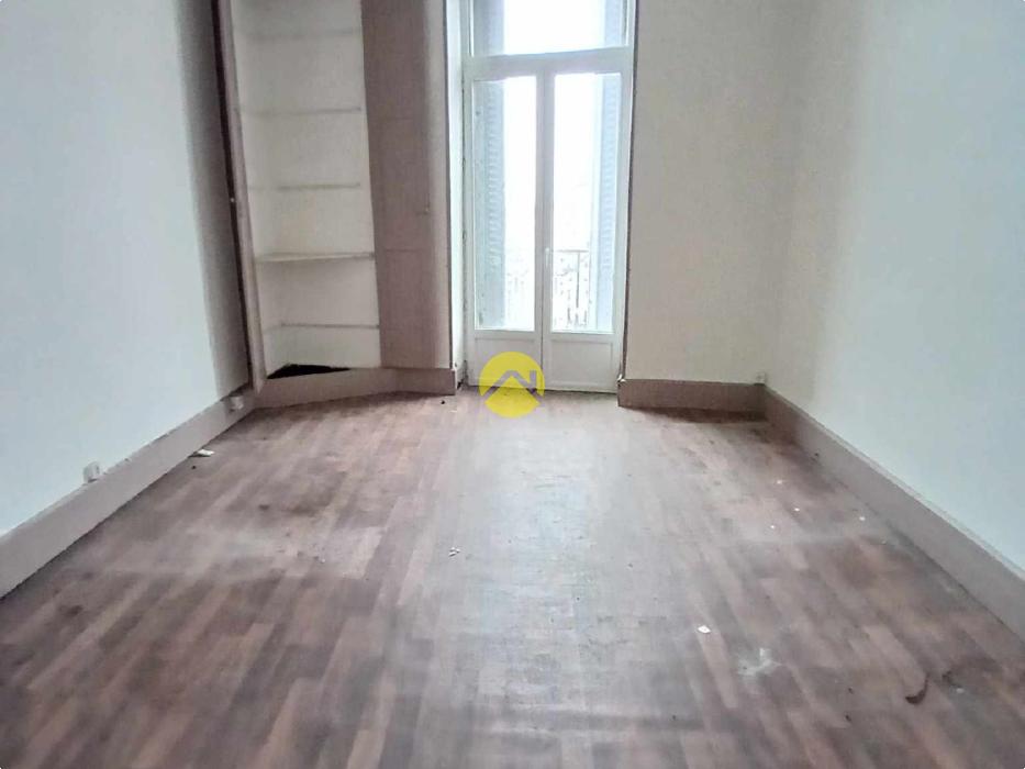 Local commercial + Duplex T5
