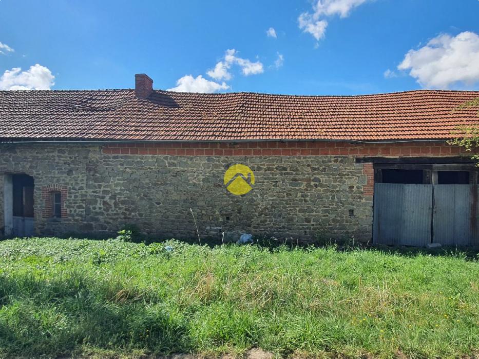 Grange à rénover – Beau projet 
