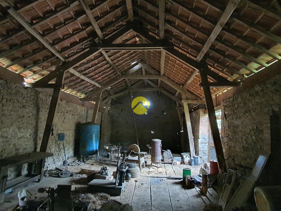 Grange à rénover – Beau projet 