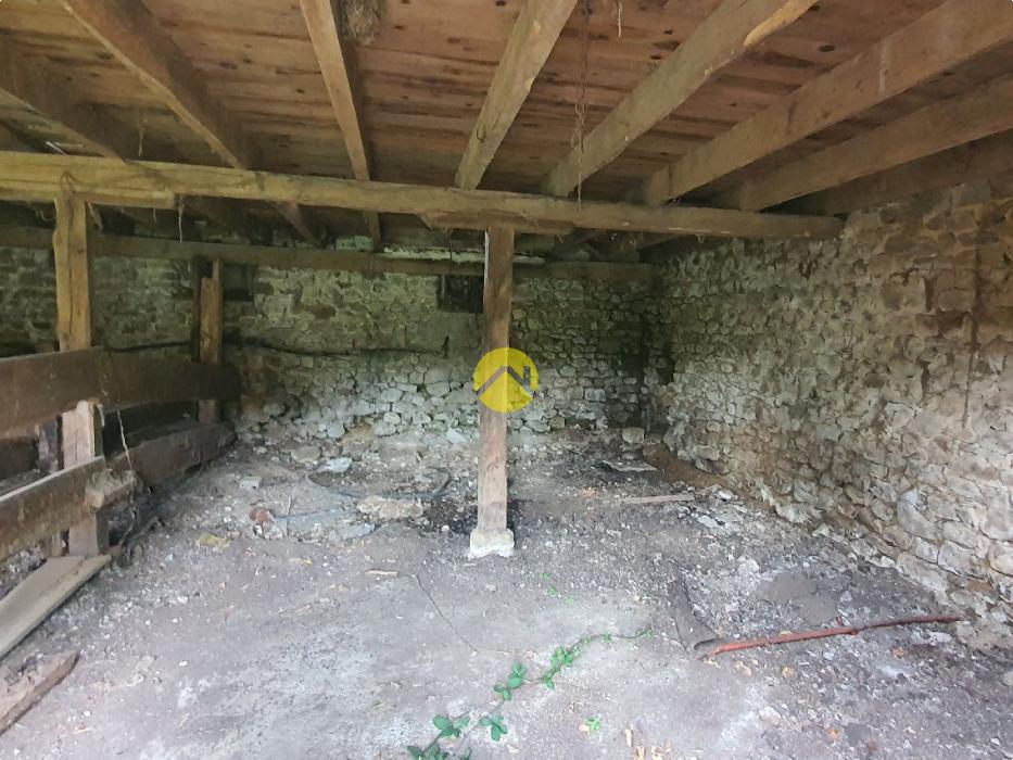 Grange à rénover – Beau projet 