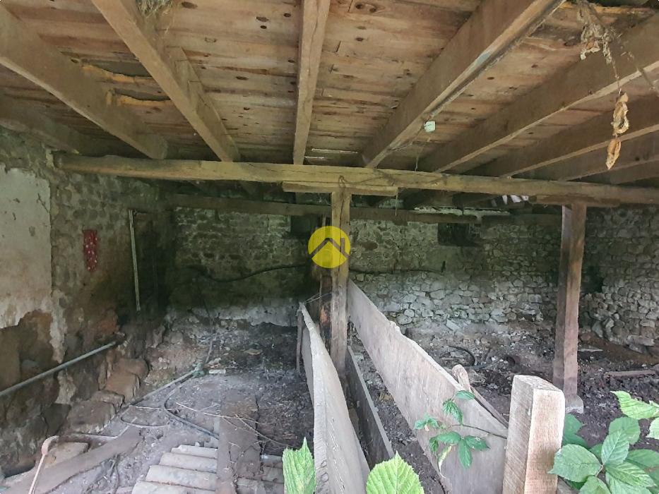 Grange à rénover – Beau projet 