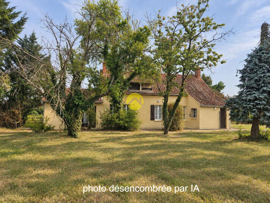 En campagne avec jardin