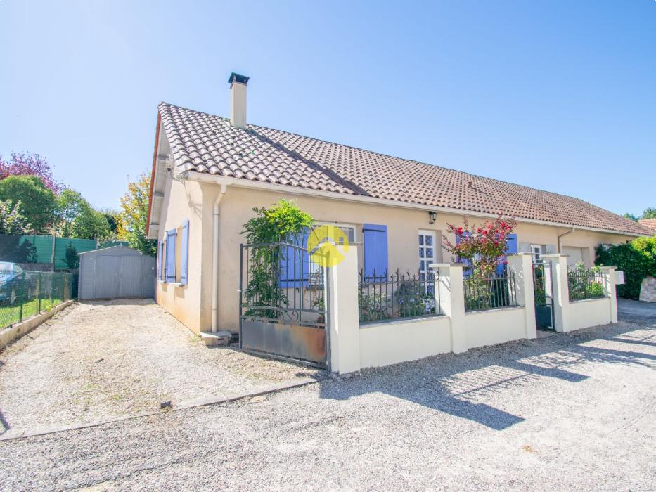 Maison plain-pied au centre village