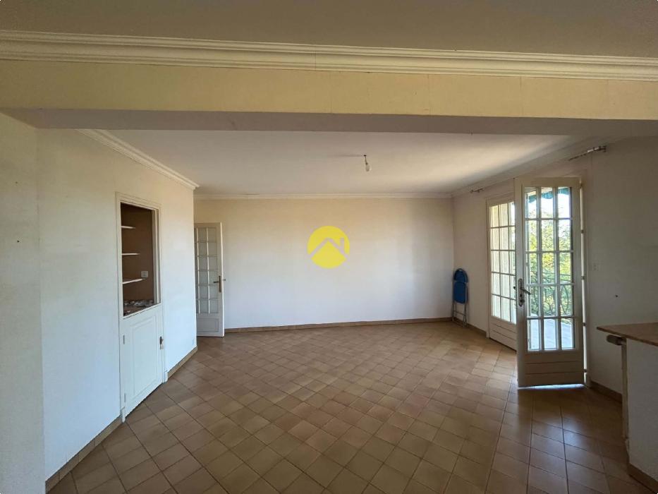 Maison sur sous sol + terrain 