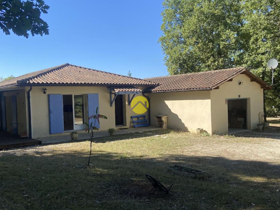 Joli plain-pied dans un village