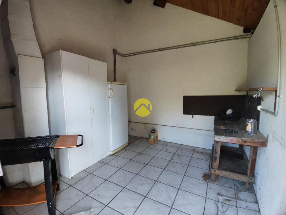 PROCHE CENTRE 3CH TERRAIN 1500M²