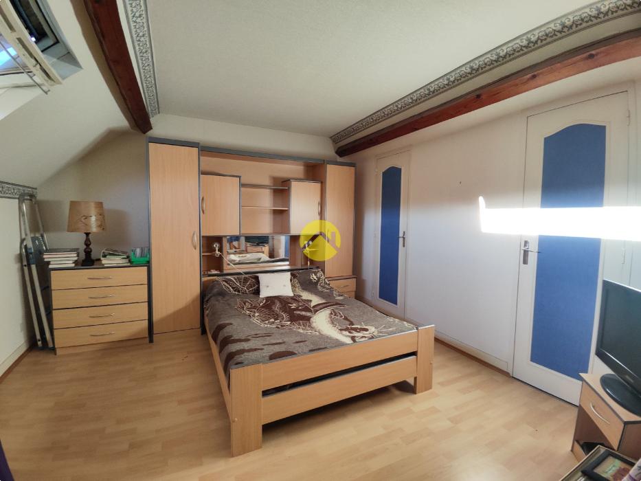 PROCHE CENTRE 3CH TERRAIN 1500M²