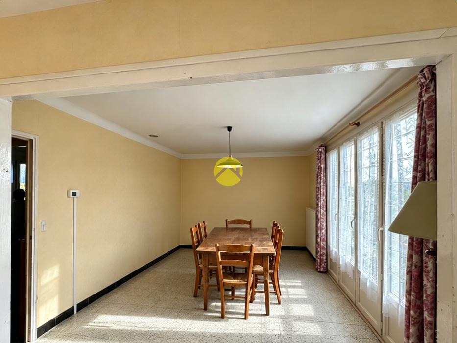 Maison et grand terrain au calme !