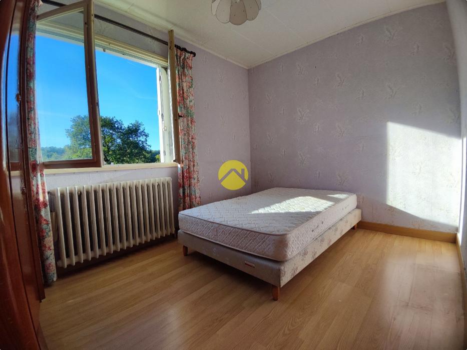 PAVILLON 69 M² SUR SOUS-SOL