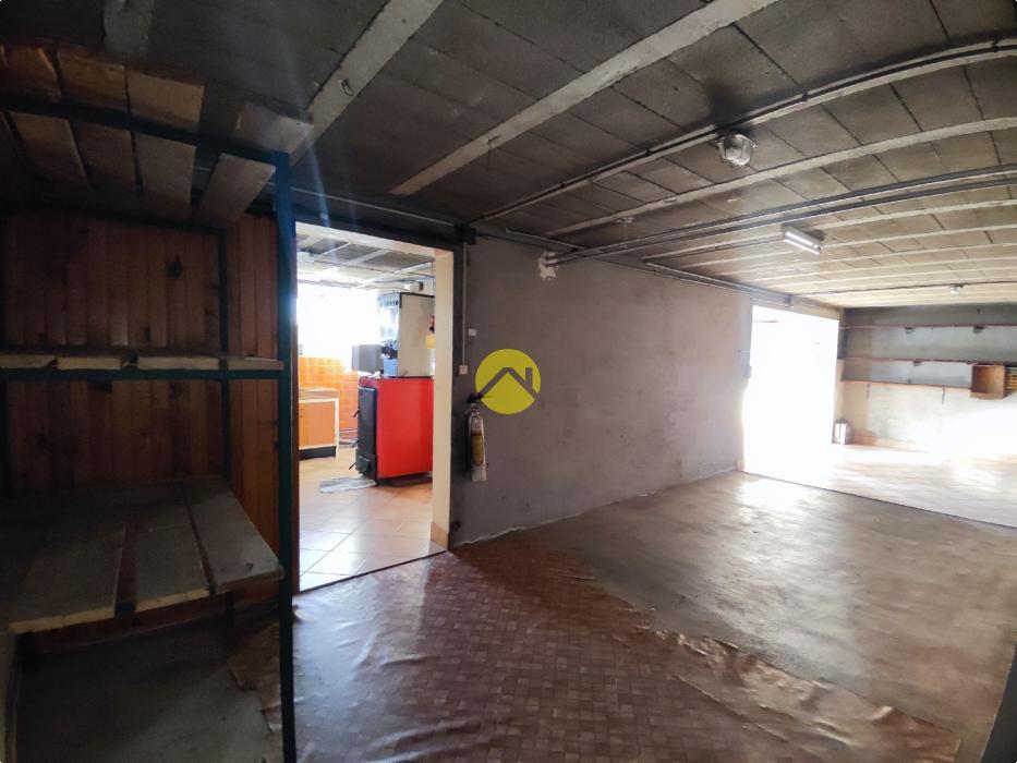 PAVILLON 69 M² SUR SOUS-SOL
