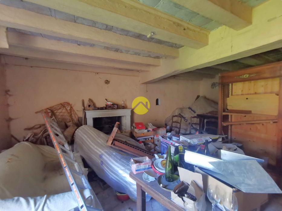 ENSEMBLE EN PIERRE A RENOVER