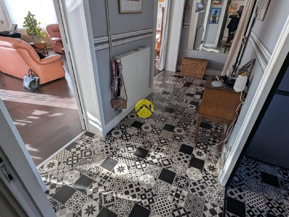Apt 98m² avec balcon  