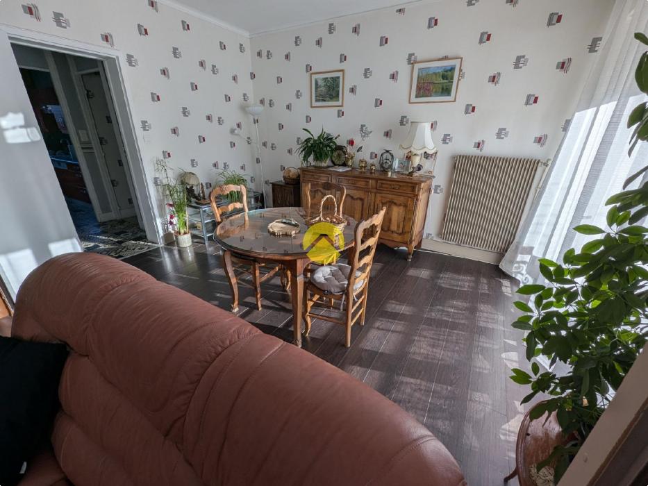 Apt 98m² avec balcon  