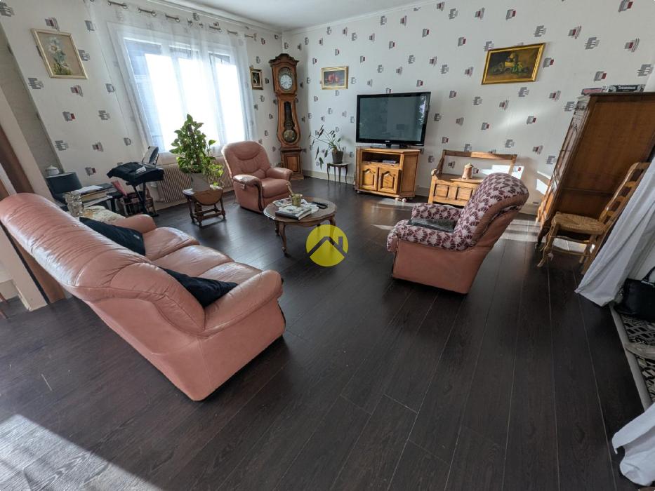 Apt 98m² avec balcon  