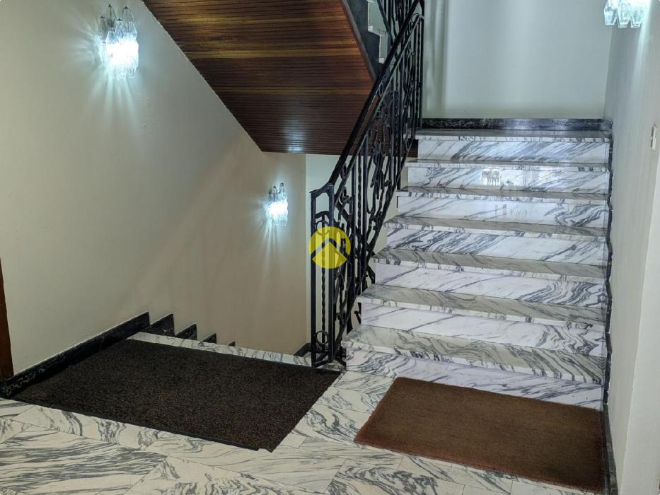 Apt 98m² avec balcon  
