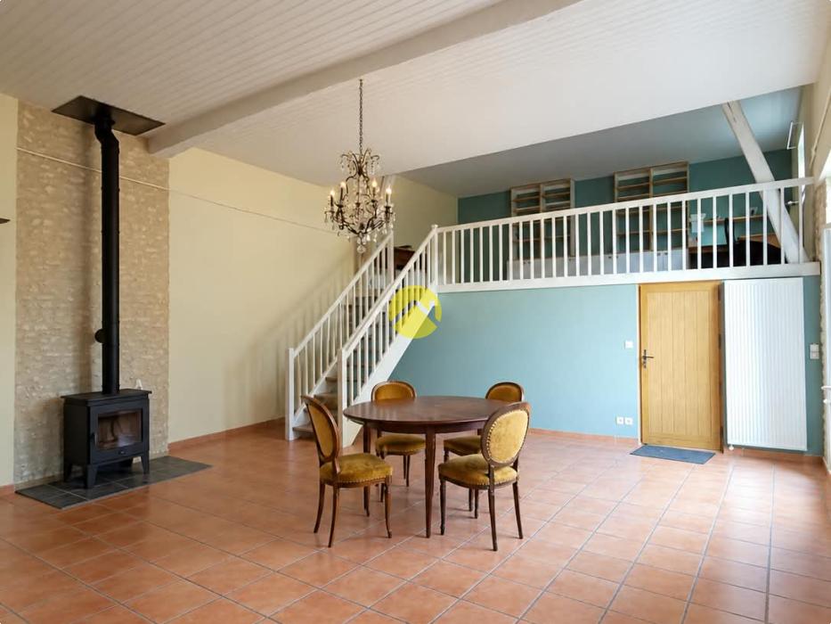 SPLENDIDE MAISON A LA CAMPAGNE