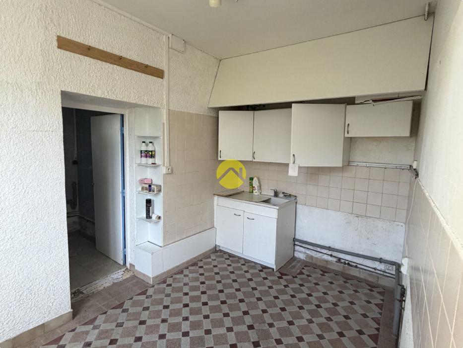 Maison d'habitation avec grange