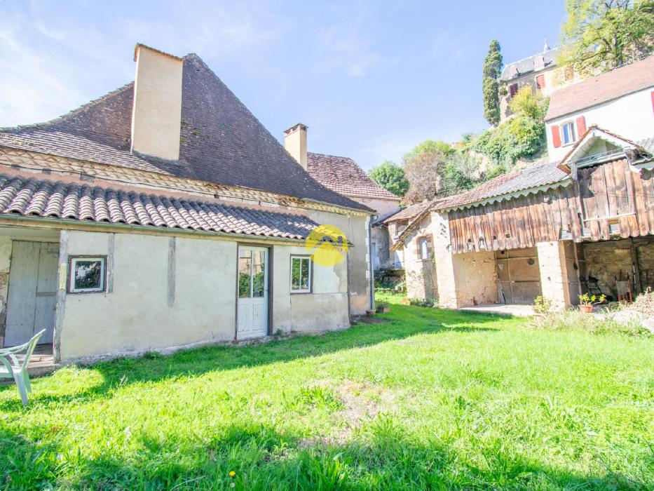 Maison au bord de la confluence Maison au bord de la confluence