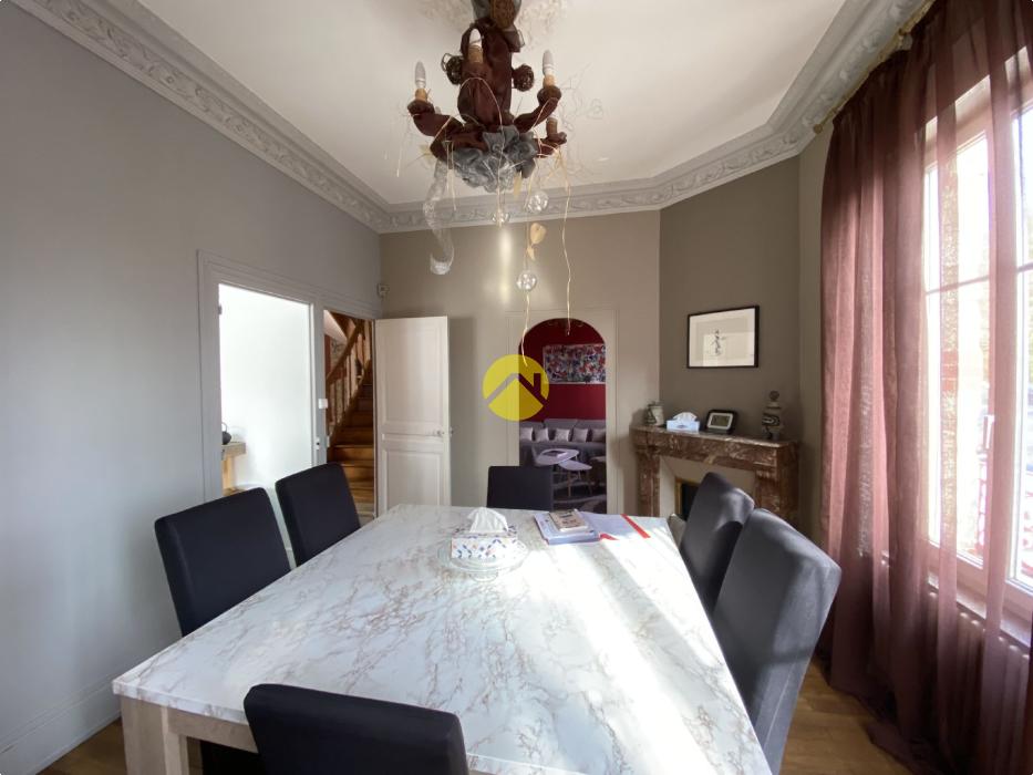 MAISON SECTEUR MARAIS  MAISON SECTEUR MARAIS