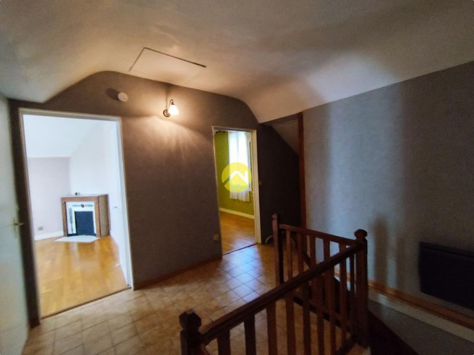 MAISON SUR SOUS SOL MAISON SUR SOUS SOL