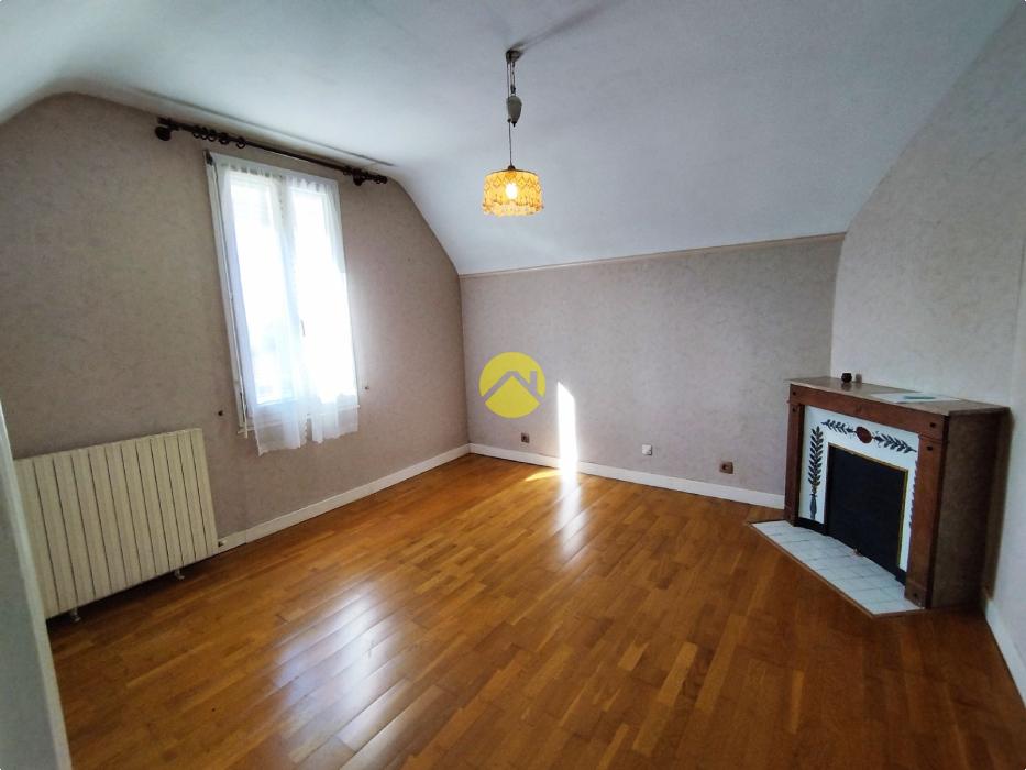 MAISON SUR SOUS SOL MAISON SUR SOUS SOL