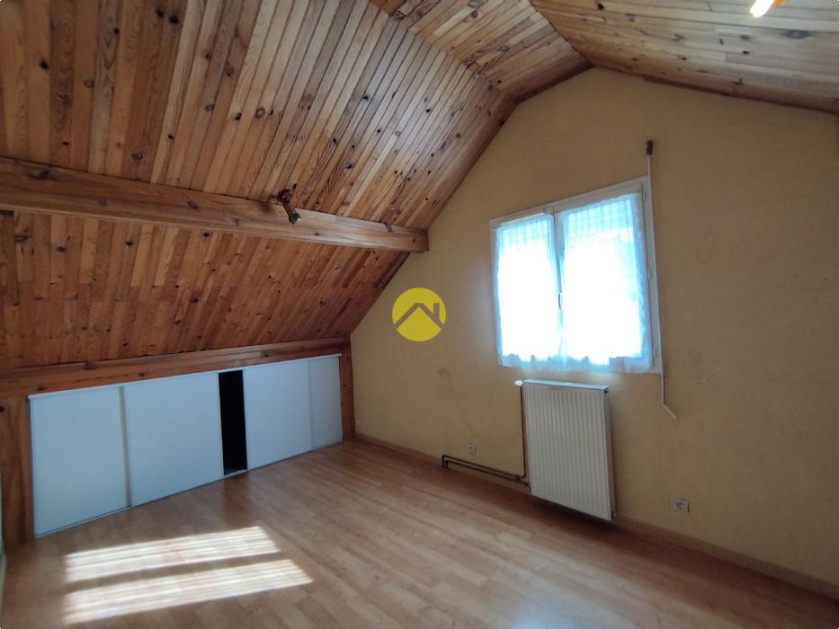 MAISON SUR SOUS SOL MAISON SUR SOUS SOL