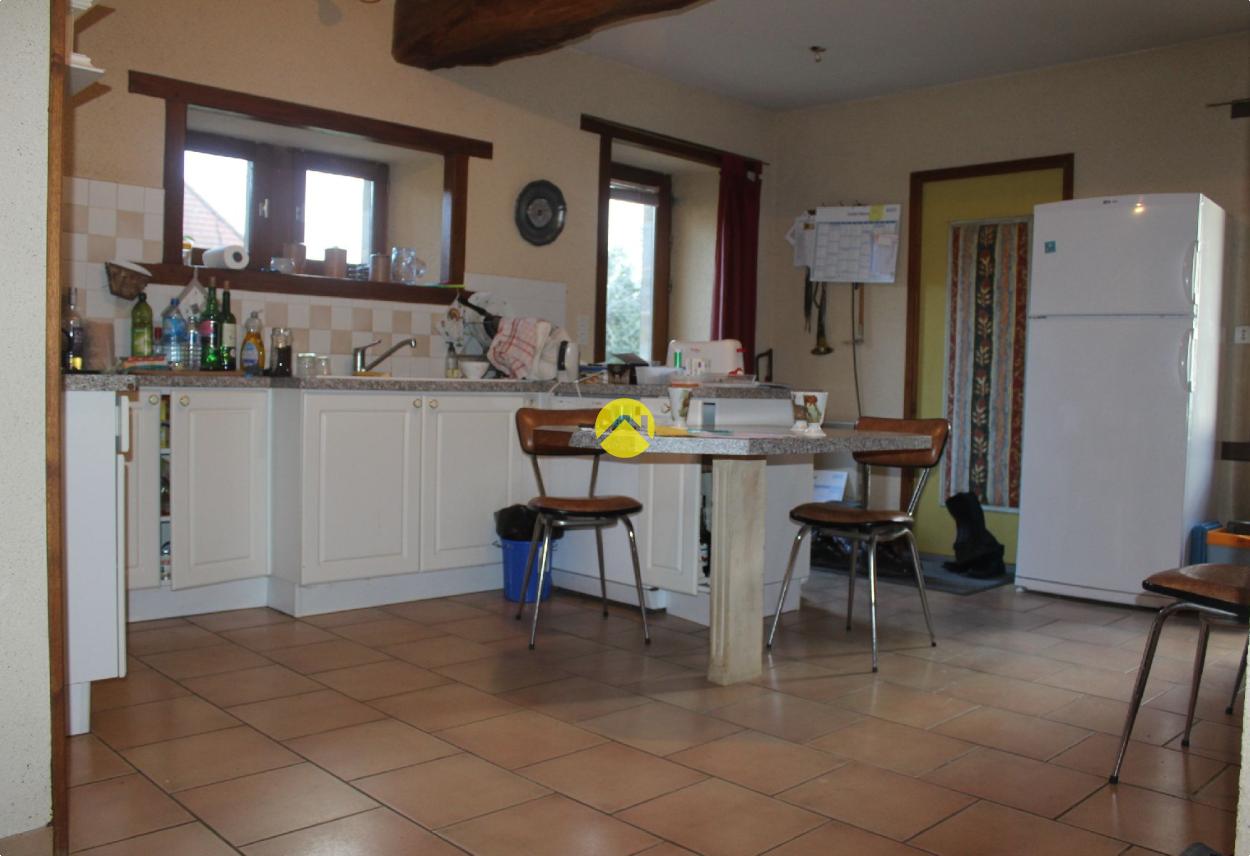 Maison 5 pièces 180 m² à Saint-Léopardin-d'Augy, photo 5