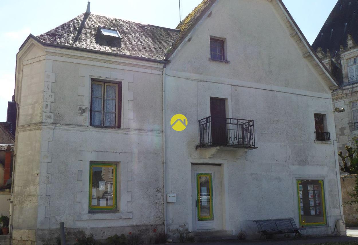 Maison 7 pièces 114 m² · à Azay-le-Ferron · 114 m² · 45 000 €