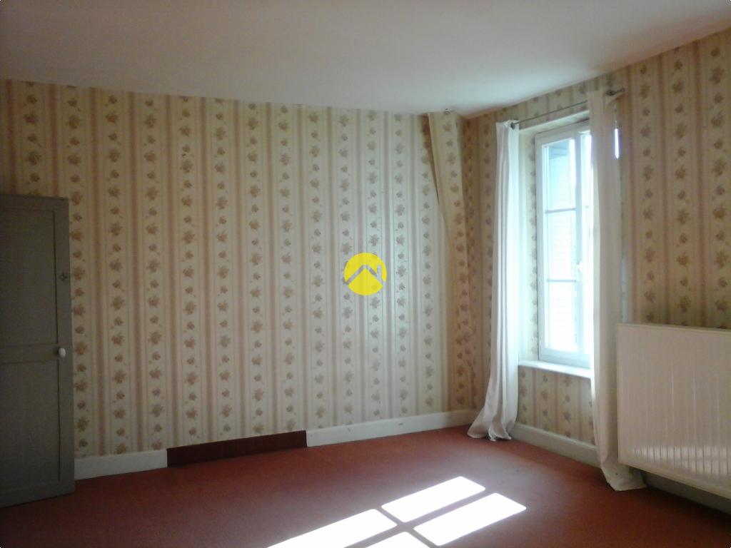 Maison 20 pièces 671 m² à Chambon-sur-Voueize, photo 6