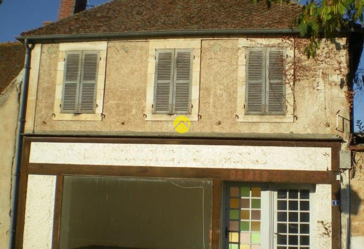Appartement 4 pièces 118 m² à Charenton du Cher, photo 2