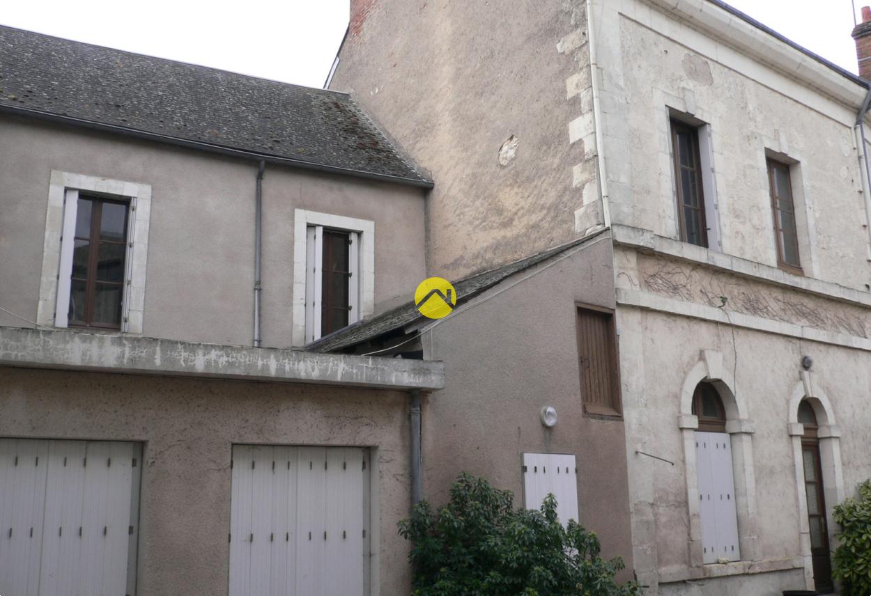 Maison 4 pièces 100 m² à Tournon-Saint-Martin, photo 2