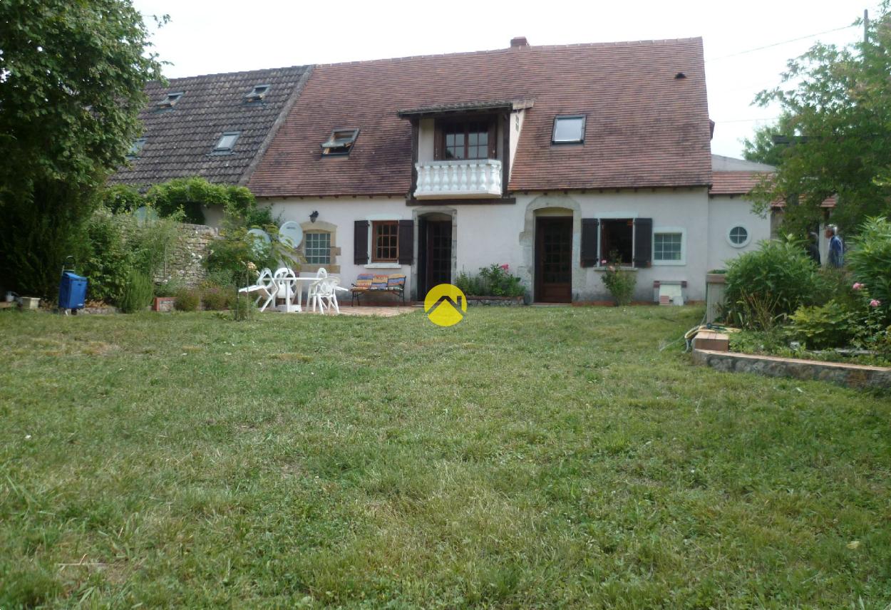 Maison 6 pièces 125 m² · à St Amand-Montrond · 125 m² · 62 500 €