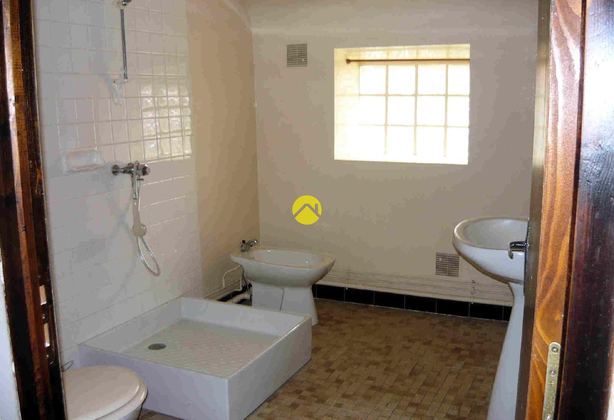 Maison 5 pièces 80 m² à Dun-le-Palestel, photo 4