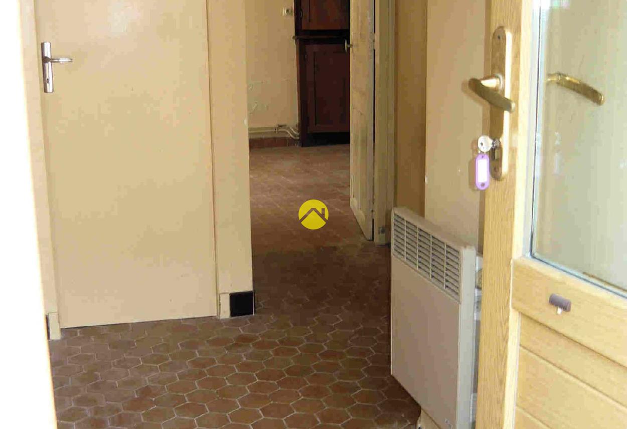Maison 5 pièces 80 m² à Dun-le-Palestel, photo 5