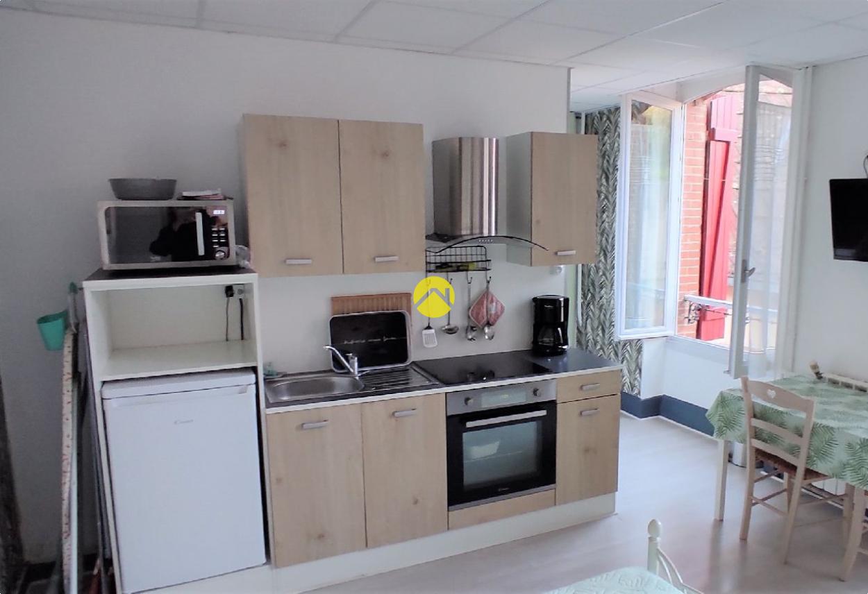 Appartement 14 pièces 635 m² à Bourbon l'Archambault, photo 2