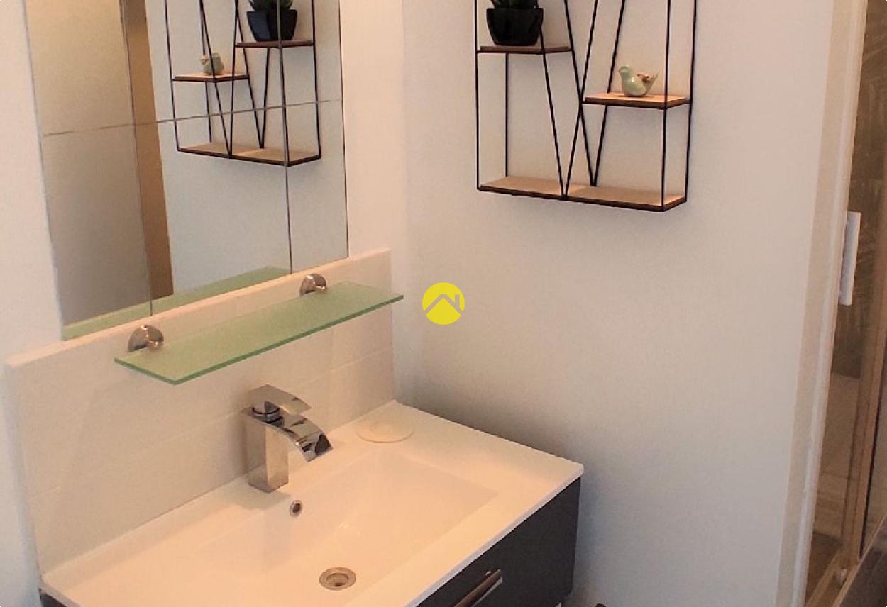 Appartement 14 pièces 635 m² à Bourbon l'Archambault, photo 3