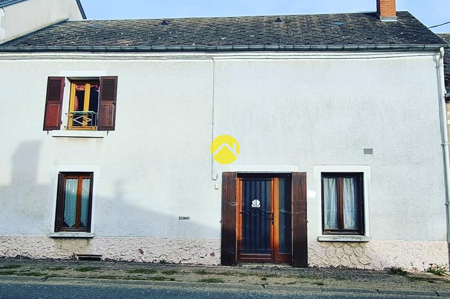 Maison 4 pièces 104 m² · à Les Aix-d'Angillon · 104 m² · 72 500 €