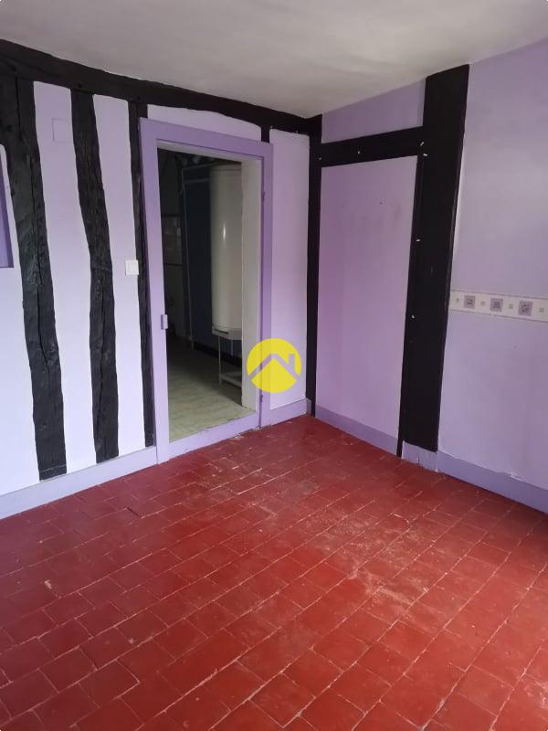 Immeuble 604 m² à Nérondes, photo 6