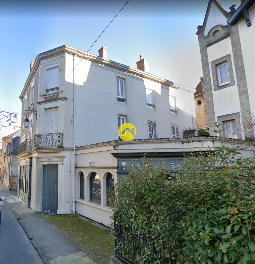 Immeuble 10 pièces 412 m² · à Bourbon l'Archambault · 412 m² · 367 500 €