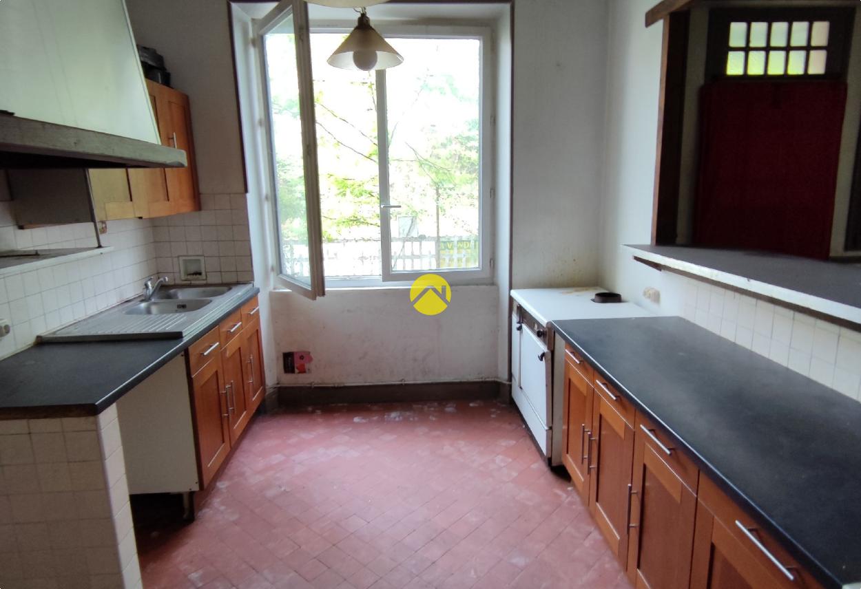 Maison 7 pièces 130 m² à Beffes, photo 3