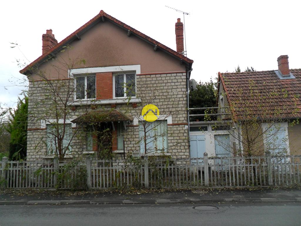 Maison 7 pièces 130 m² · à Beffes · 130 m² · 99 000 €