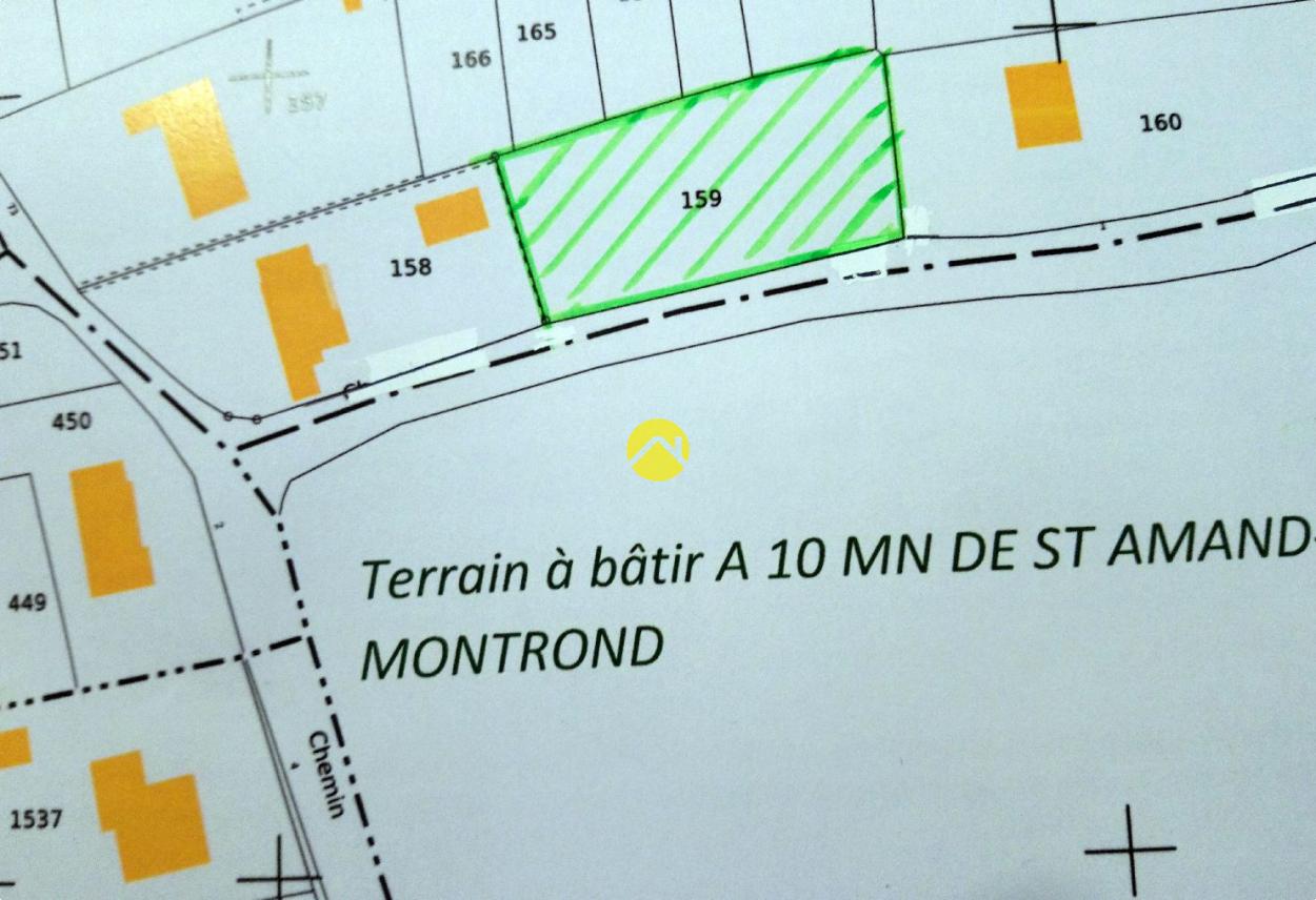 Terrain 1143 m² à Saint-Amand-Montrond, photo 2