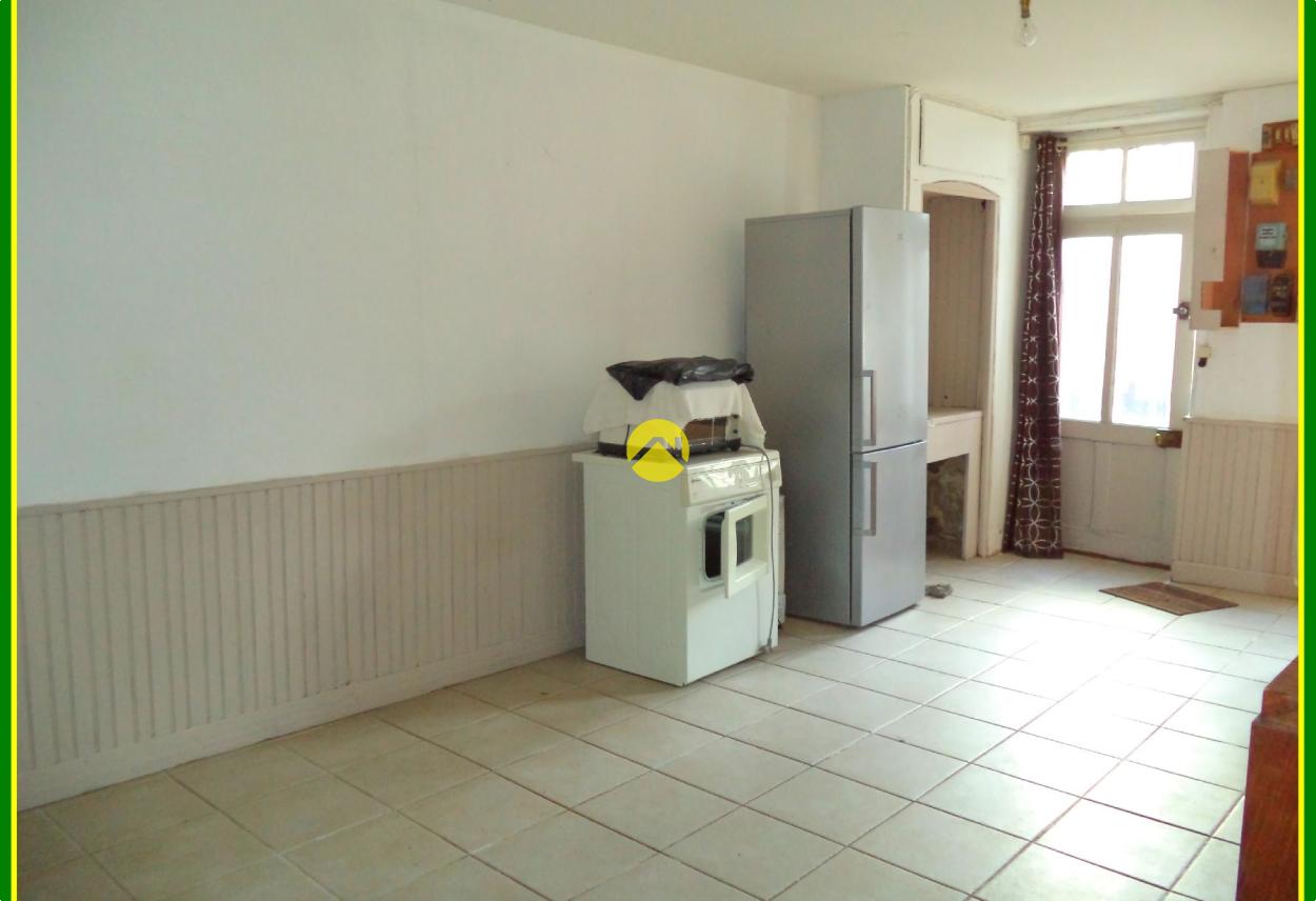 Maison 5 pièces 89 m² · à Neuvy sur Barangeon · 89 m² · 49 500 €