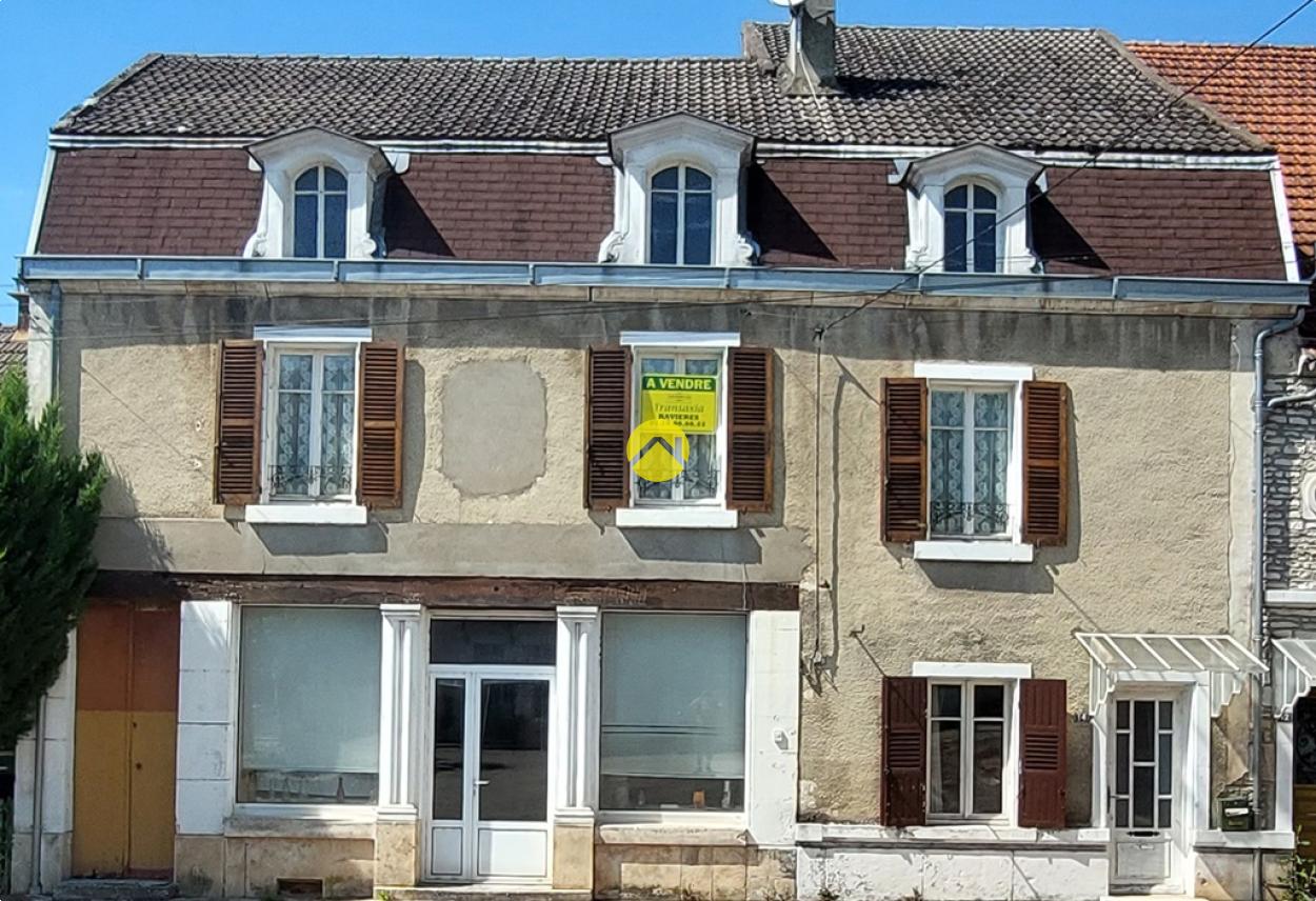 Maison 7 pièces 200 m² · à Ravieres · 200 m² · 68 000 €