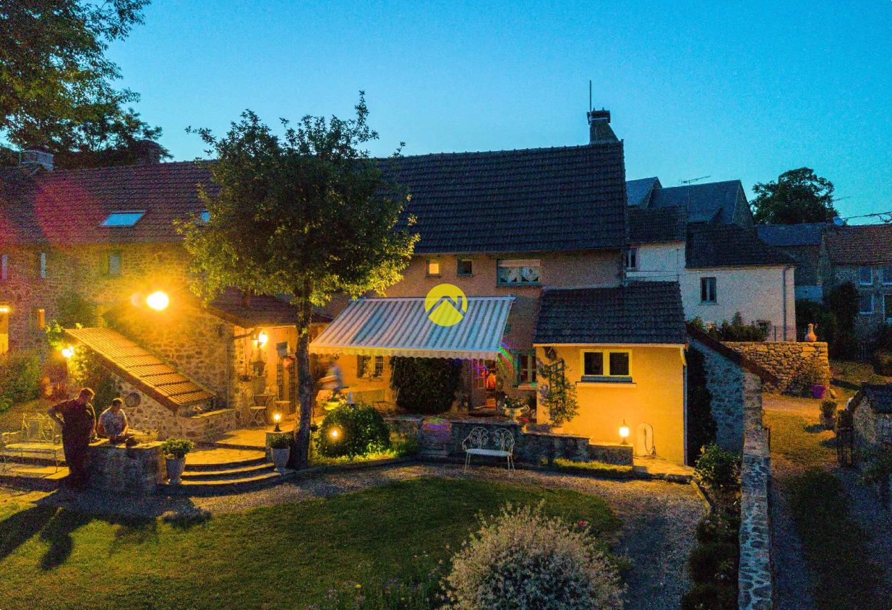 Maison 6 pièces 180 m² à Dun le Palestel, photo 2