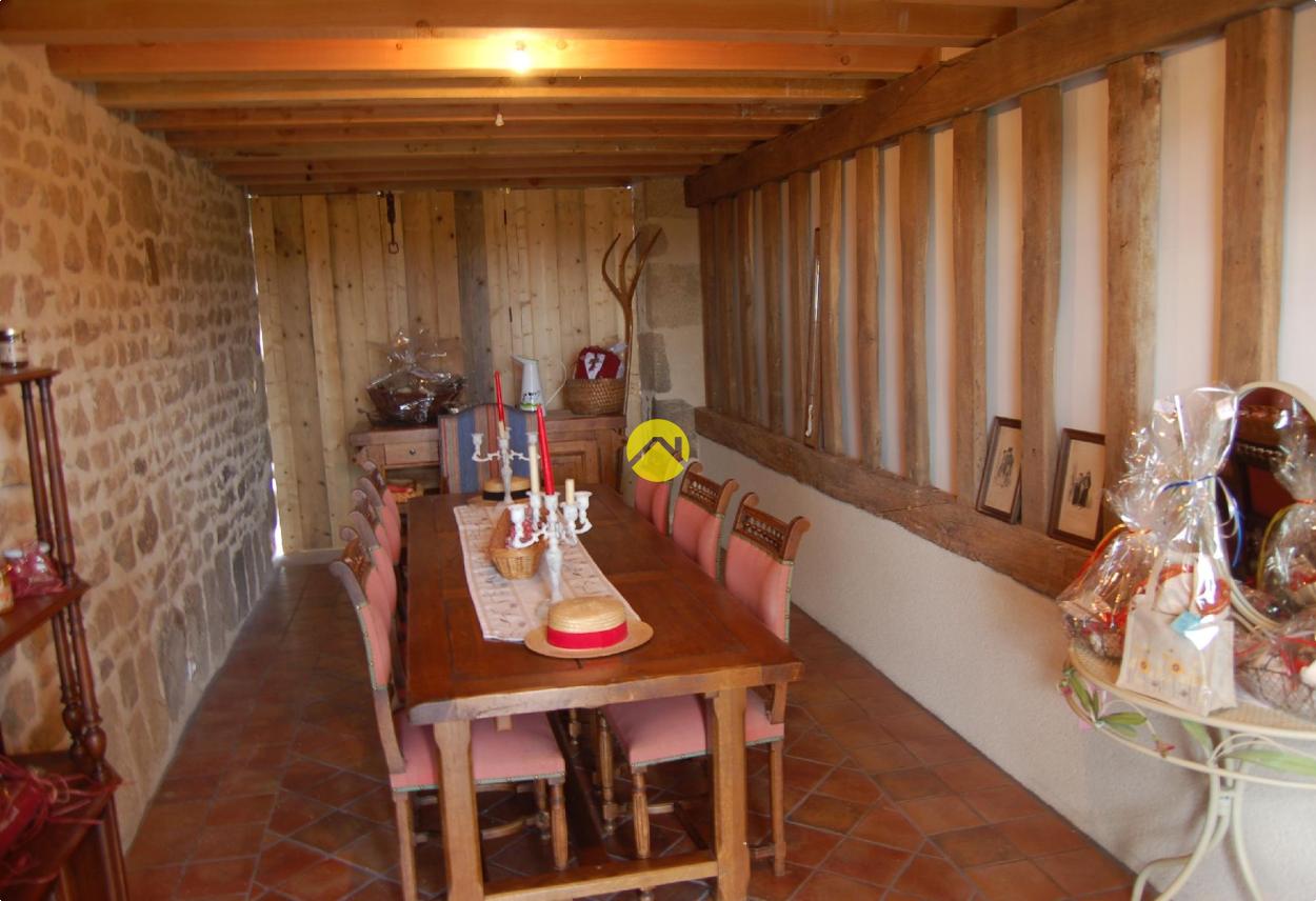 Maison 6 pièces 180 m² à Dun le Palestel, photo 6