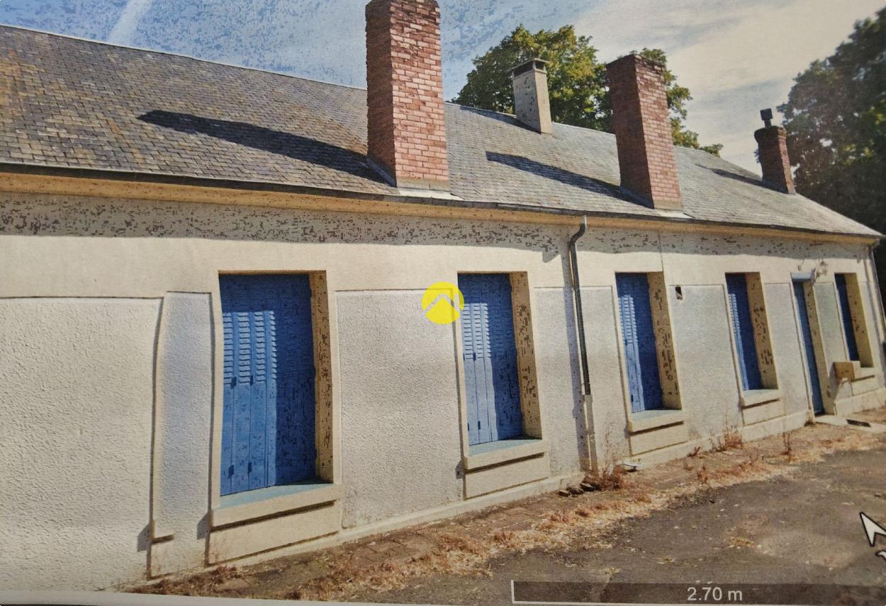 Maison 7 pièces 218 m² · à Saint Amand-Montrond · 218 m² · 93 000 €