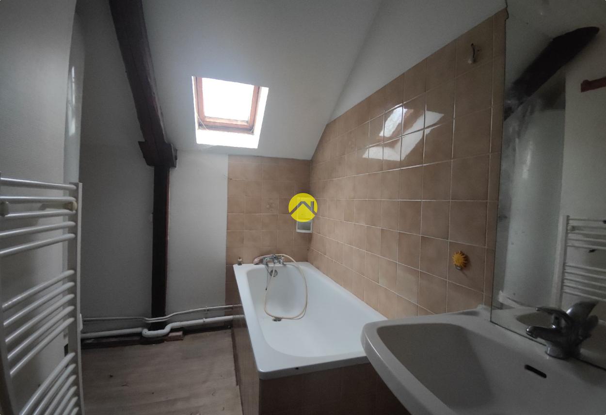 Appartement 8 pièces 155 m² à Beffes, photo 12
